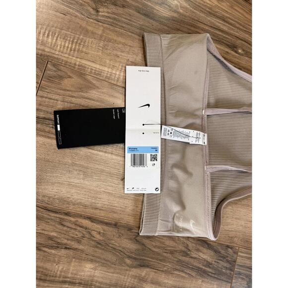 Nike Indy Seamless Ribbed Light-Support Non-Padded Sports Bra - Picture 4 of 6